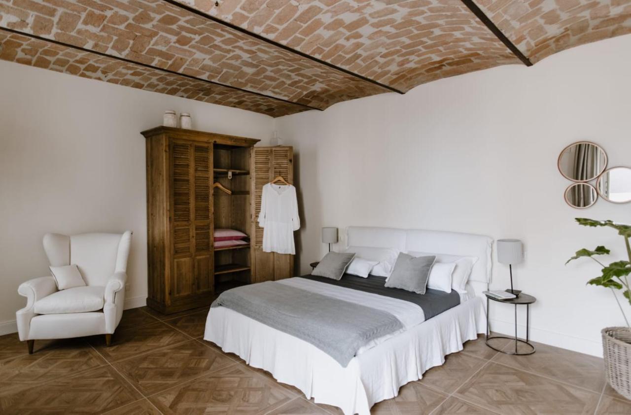 Borgo Piani - Camere Di Charme Манго Экстерьер фото